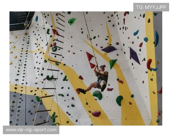 北京攀岩队中路突破革新引领全国攀岩新潮流与发展趋势分析